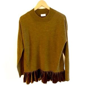 NWOT Saks Fifth Ave. Wrap London Brown Sweater Top size: 10 excellent condition